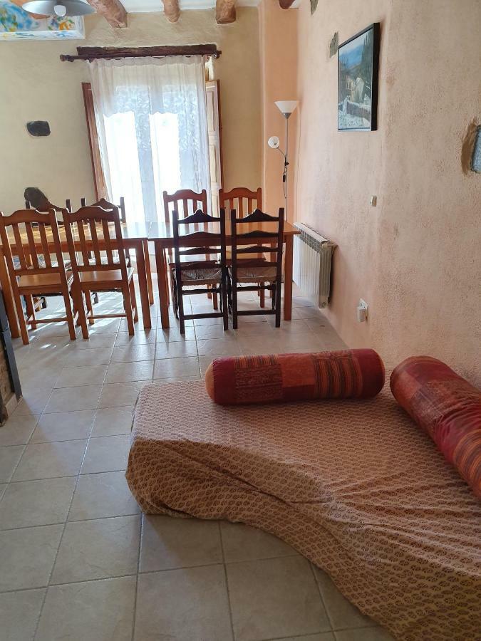 Apartment Cal Viola Torroja Luaran gambar
